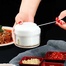 Hand pulled garlic grinder